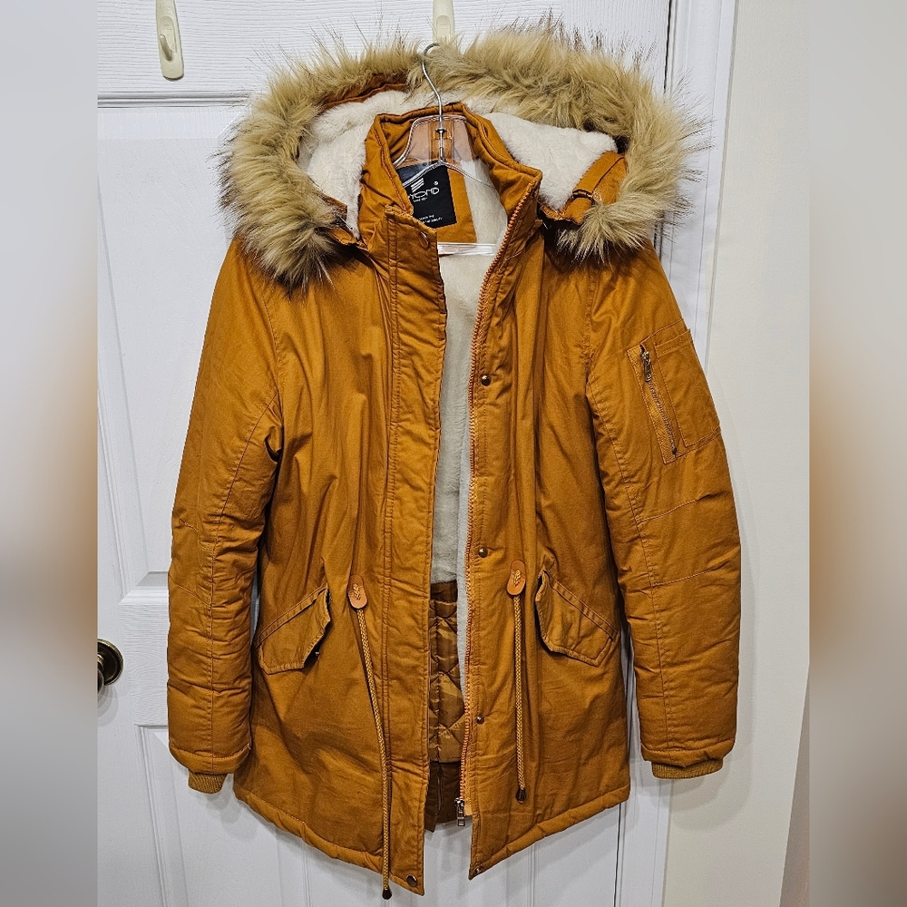 BEYOND Women's Winter Jacket
